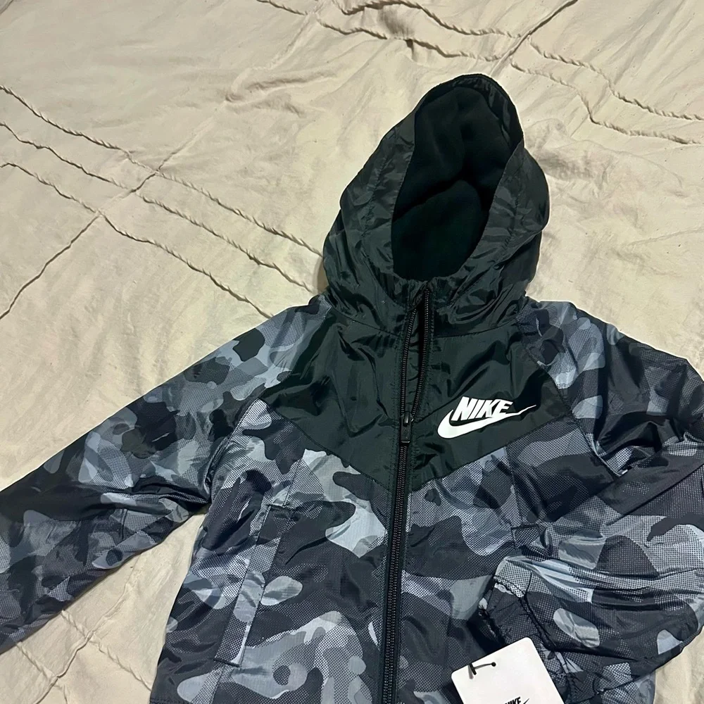 Nike Kids Camo Jacket - Black and Gray - Picture 6 of 7